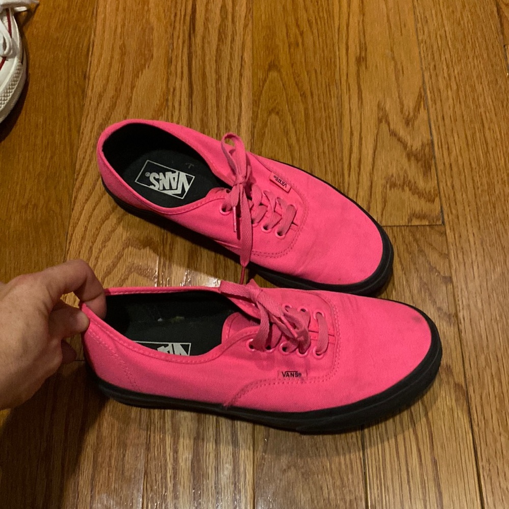 Vans hot pink shoes